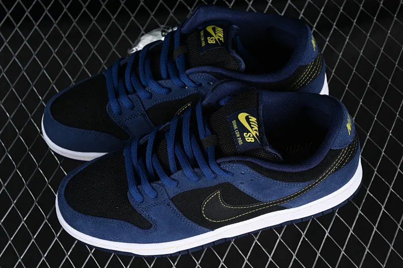 All categories Nk SB Dunk series Nk SB Dunk Low low-top sneakers Nk SB Dunk Low Pro dark blue SB smashed backboard fashion casual sneakers 304292-408
